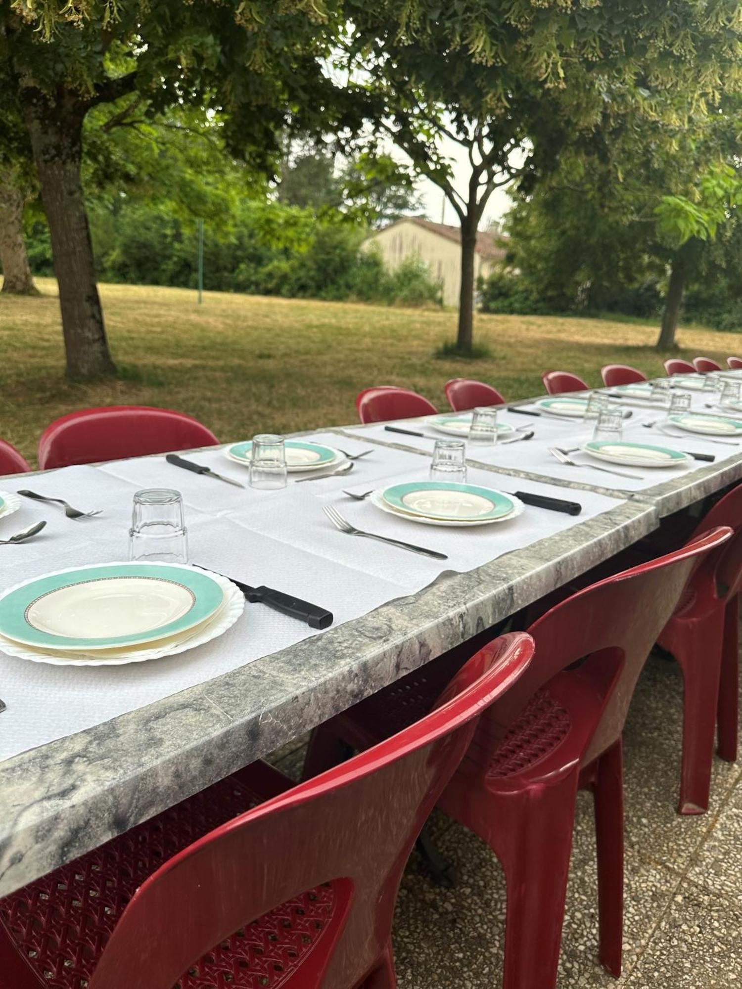 Auberge De Jeunesse Hi Poitiers Eksteriør billede